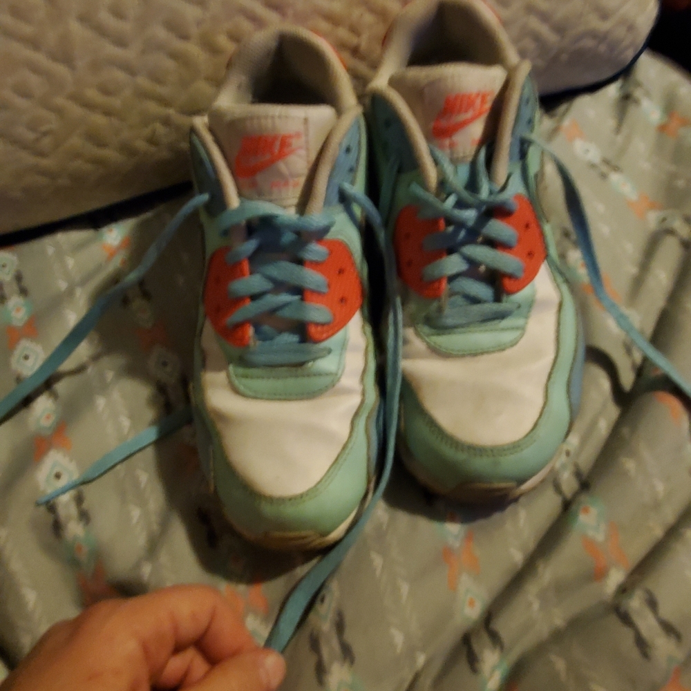 Girls Nike air max